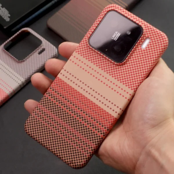 Carbon Fibre Splicing Colors Phone Case For Xiaomi 15 Pro 15Pro Ultra MI15 Luxury Magnetic Frameless Business Shockproof Cover - Image 3