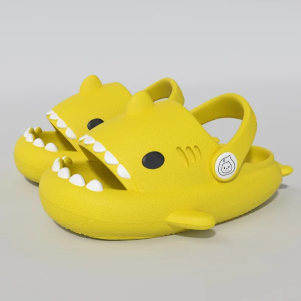 Comwarm 2024 New Kids Shark Slippers Fashion Children Cartoon Slippers Girls Boys Home Non-slip Soft Sandal Outdoor Beach Slides - Image 20