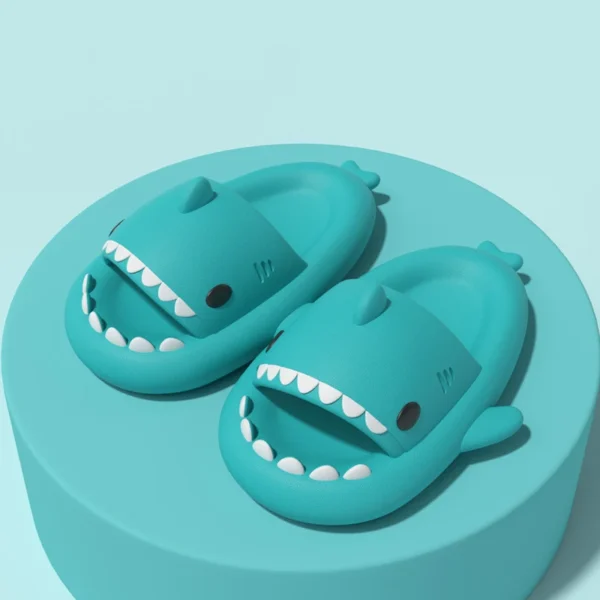 Comwarm 2024 New Kids Shark Slippers Fashion Children Cartoon Slippers Girls Boys Home Non-slip Soft Sandal Outdoor Beach Slides - Image 21