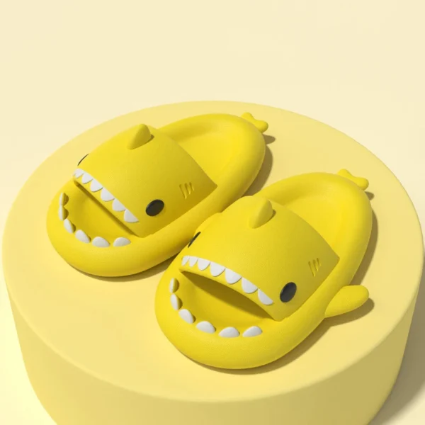Comwarm 2024 New Kids Shark Slippers Fashion Children Cartoon Slippers Girls Boys Home Non-slip Soft Sandal Outdoor Beach Slides - Image 11