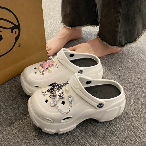 Women's Summer Breathable, Non-Slip, Lightweight and Comfortable, Versatile Star Decoration, Simple Style Clogs
