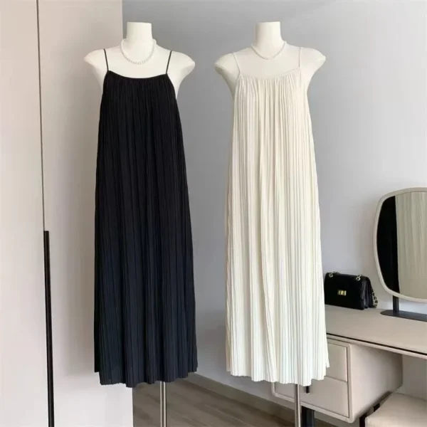 Summer 2025 plus Size Women's French Style Strap Dress Pleated Loose Long Dress Lazy Style Solid Color Maxi Dress Elegant Feelin - Image 3